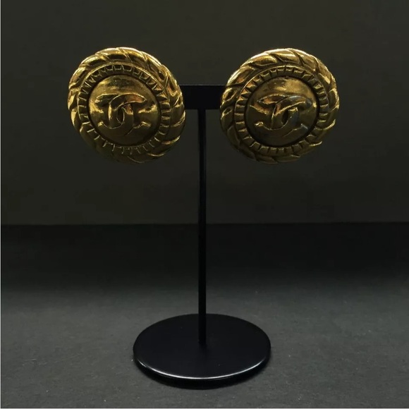 CHANEL CC Logo Gold Tone Earrings - Picture 2 of 8